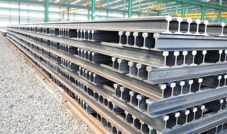 39851 - Rail ferrous Scarp from Oman